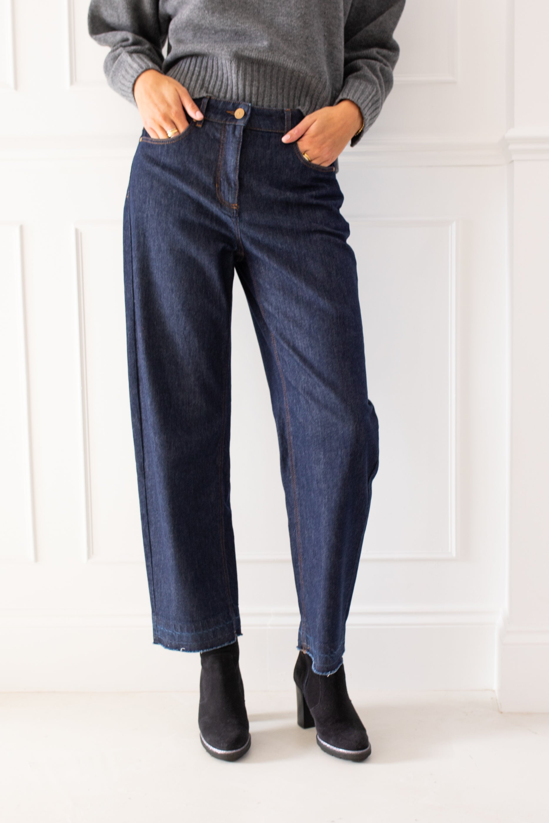 Luisa Cerano Lyon Jeans