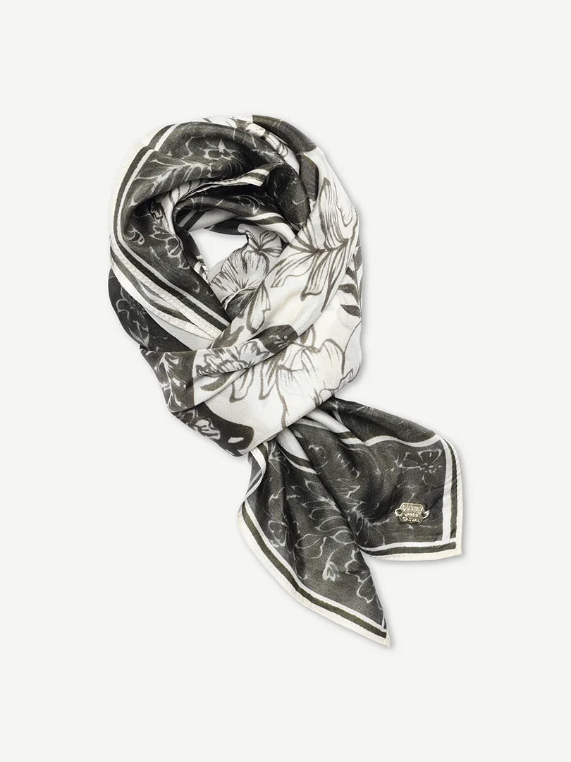 Genesis Scarf