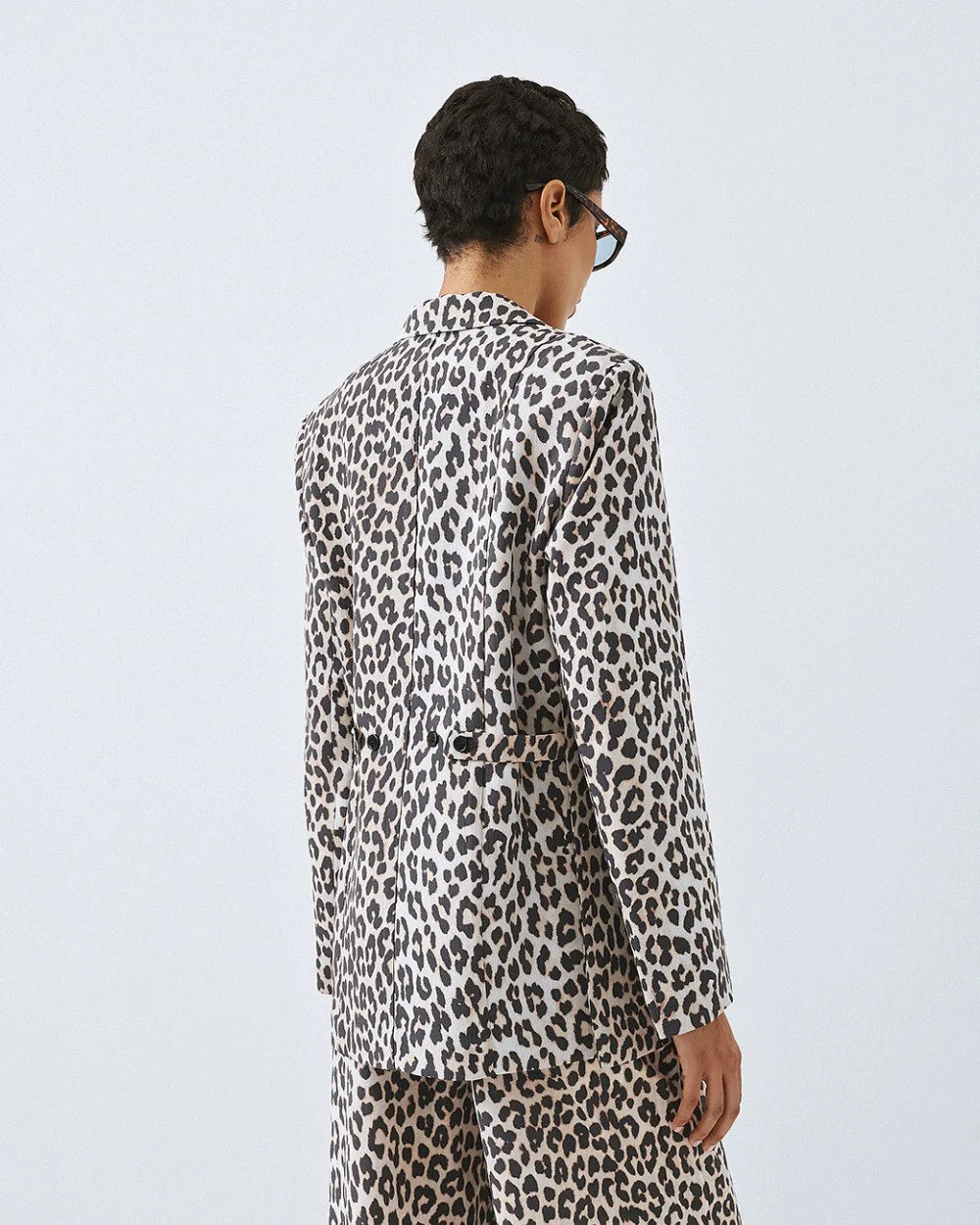 63-1055-LEOPAR-04-1000x1250h_jpg.webp