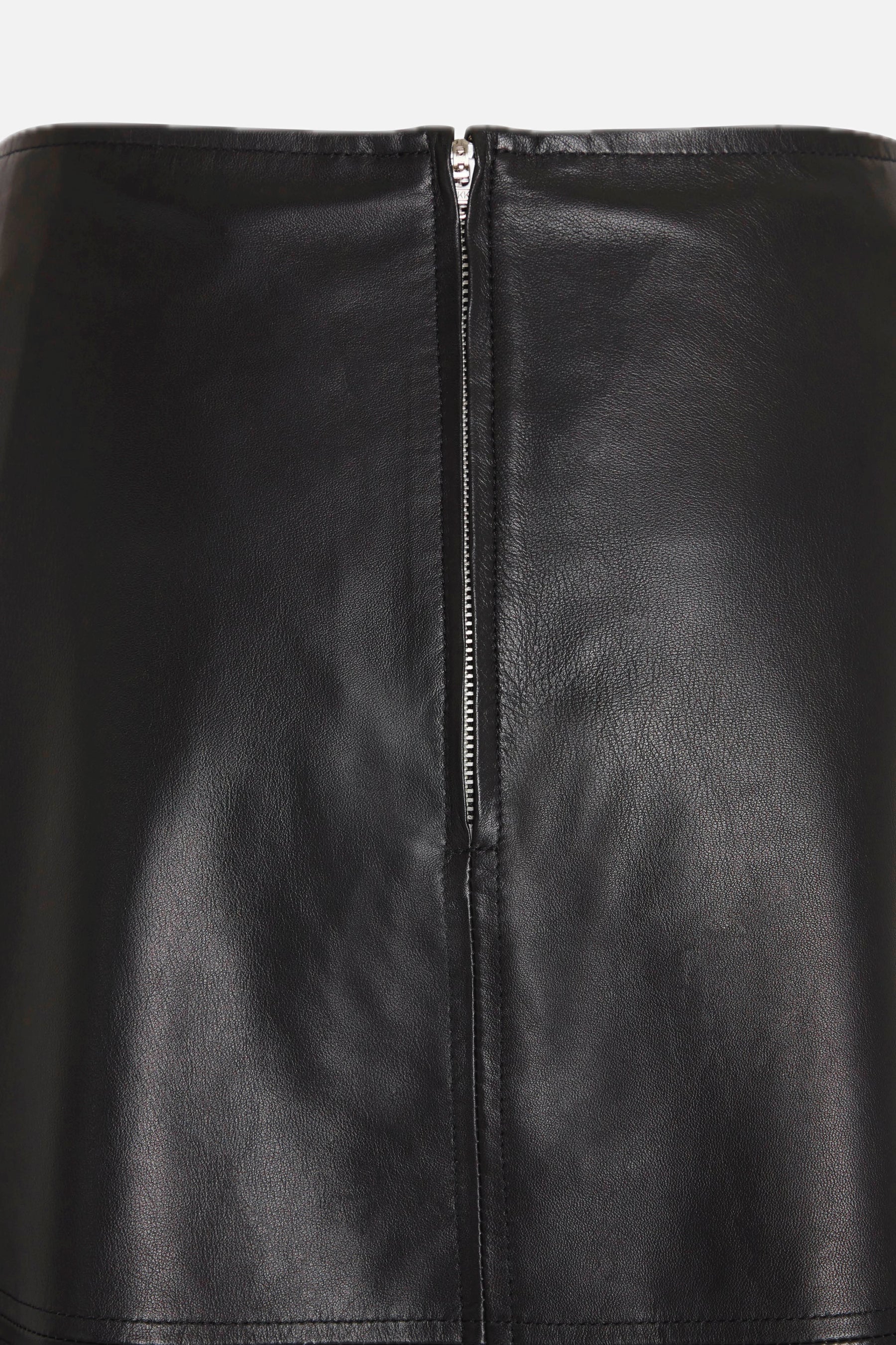 Byton Skirt