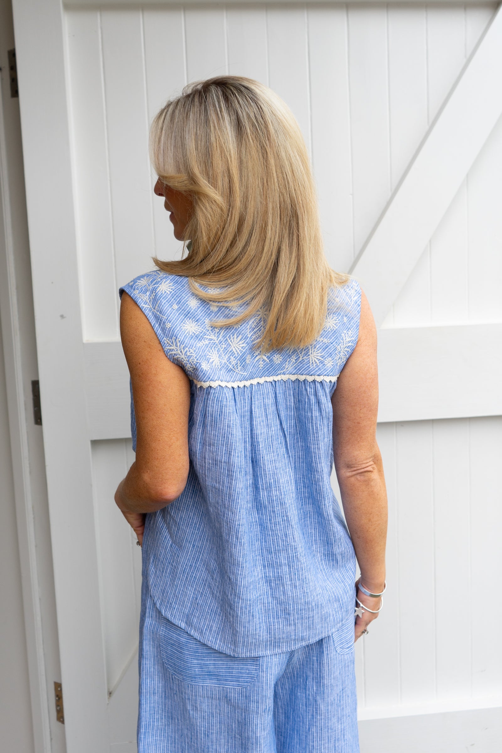 Duna Sleeveless Blouse