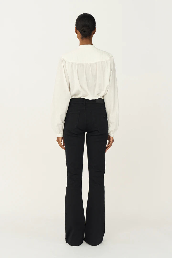 PD-Marija_Jeans_SWAN_deep_black-Jeans_Pants-J233468-6_720x_13ed1419-d45c-431d-8977-a65d90f32920.webp