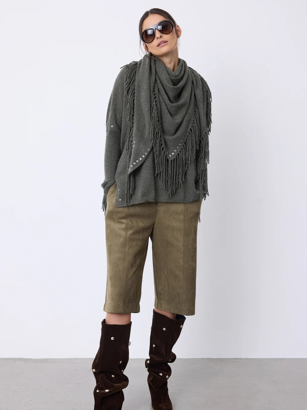 ashscarf4.webp