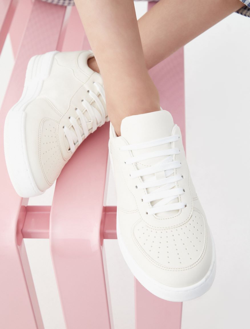 Charm Sneaker