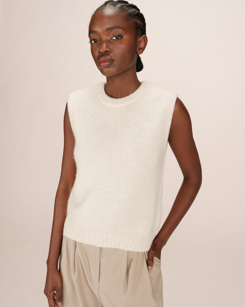 efu EATHER SLEEVELESS TOP ホワイトF Ruffleneck Sleeveless Top For Women | J.Crew