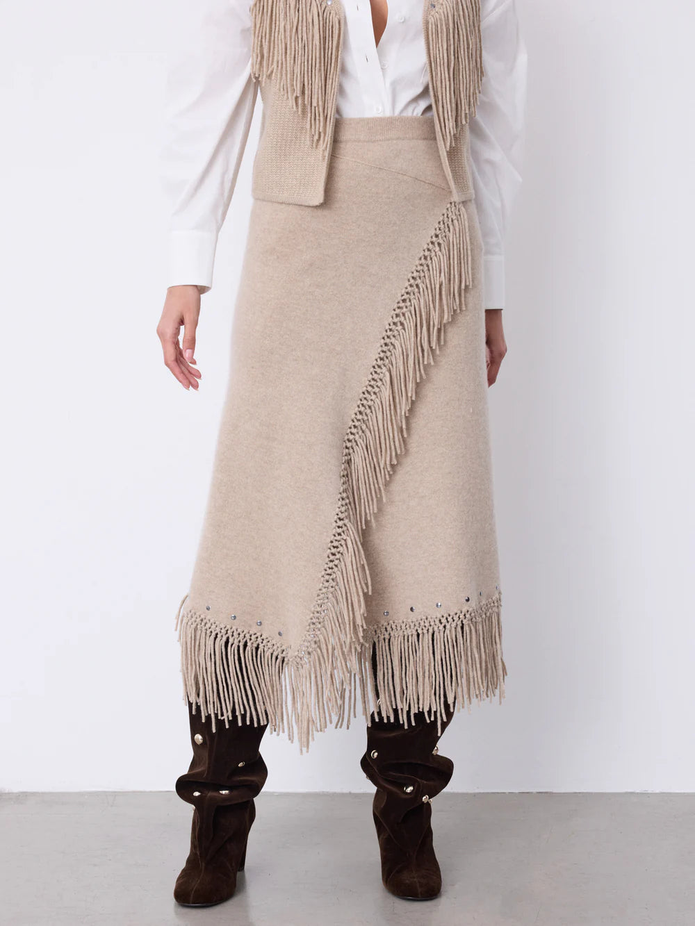 fringeskirt4.webp