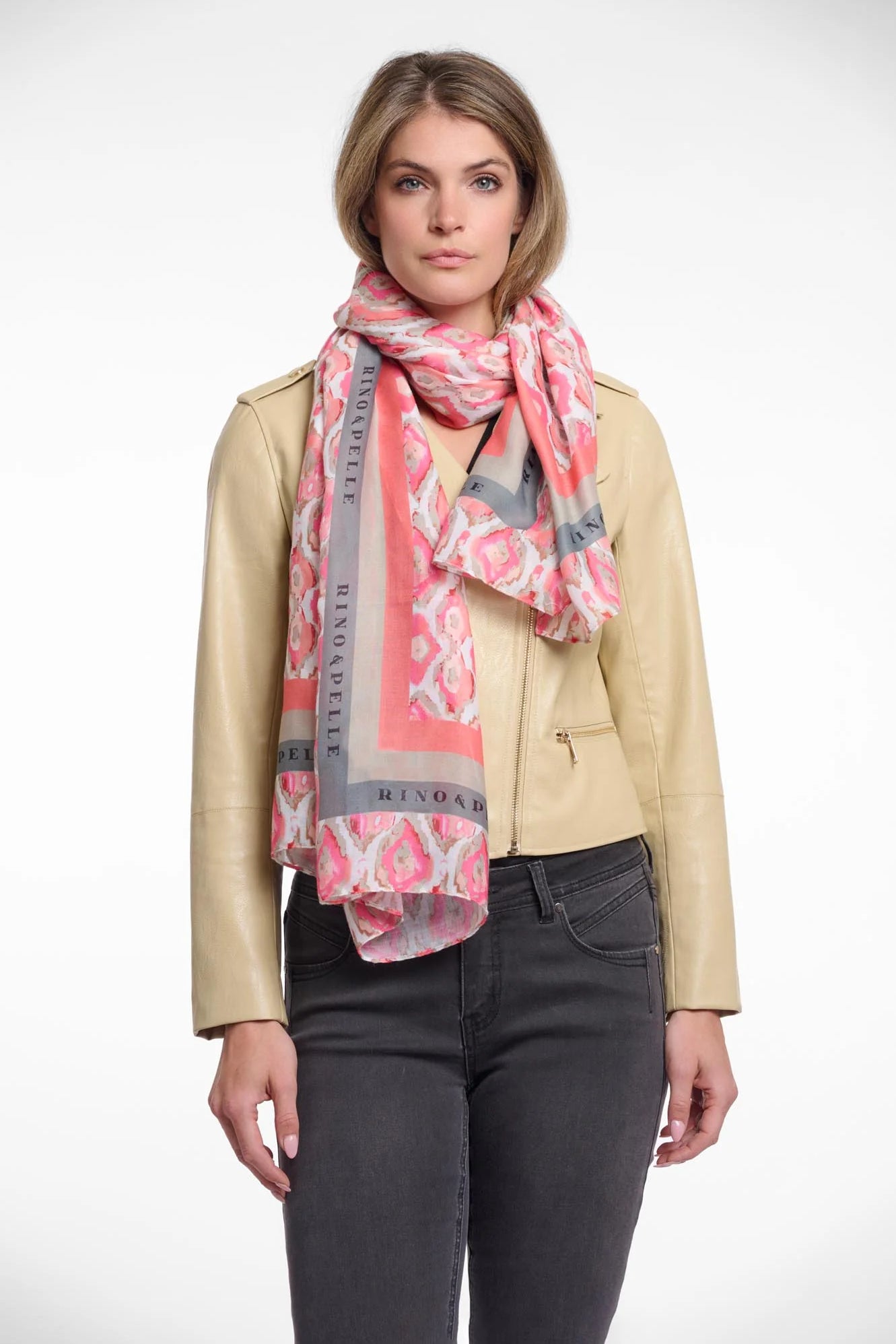 scarf1_4ff970bd-f393-4663-a273-12e965d94c93.webp