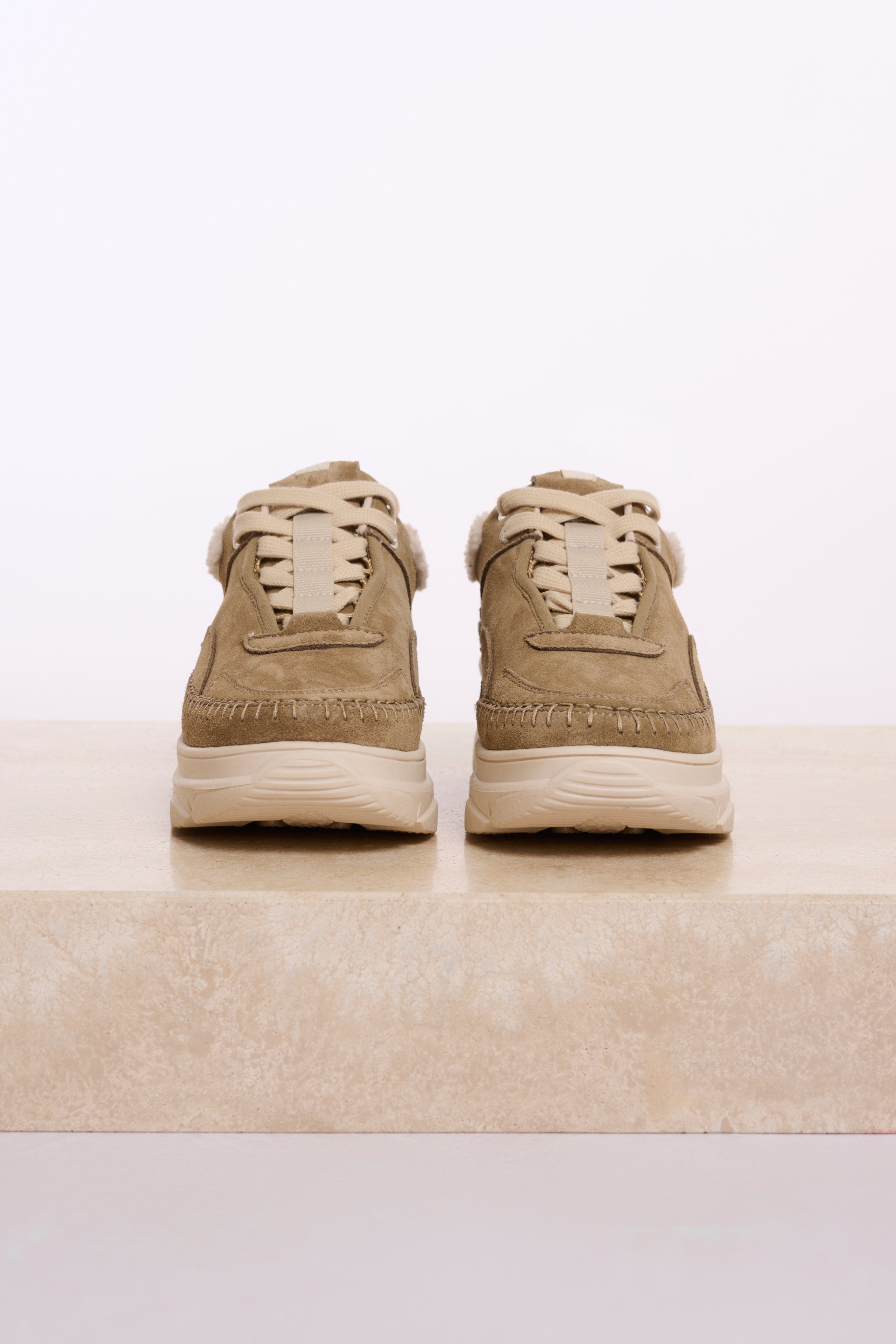 sneaker2.jpg