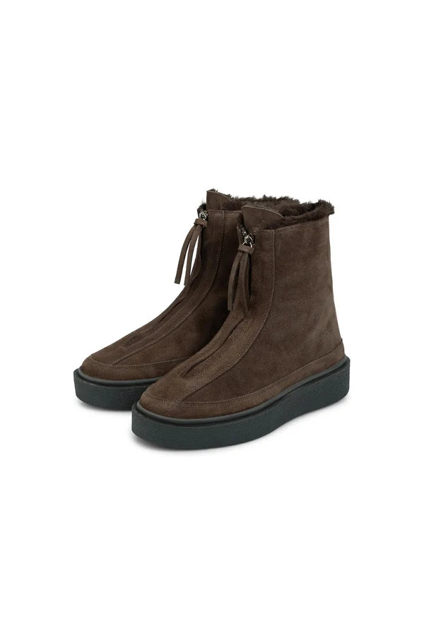 suede-ankle-boots-with-zip-and-soft-lining-cocoa-brown_8f762cd1-4595-4f8b-b7c0-a260b6fc9356.webp