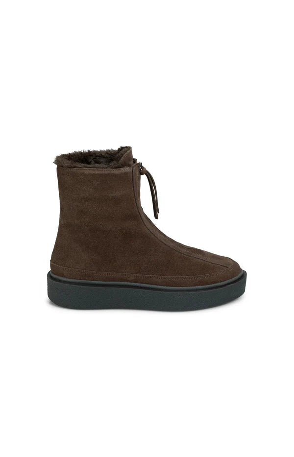 Flint Boot