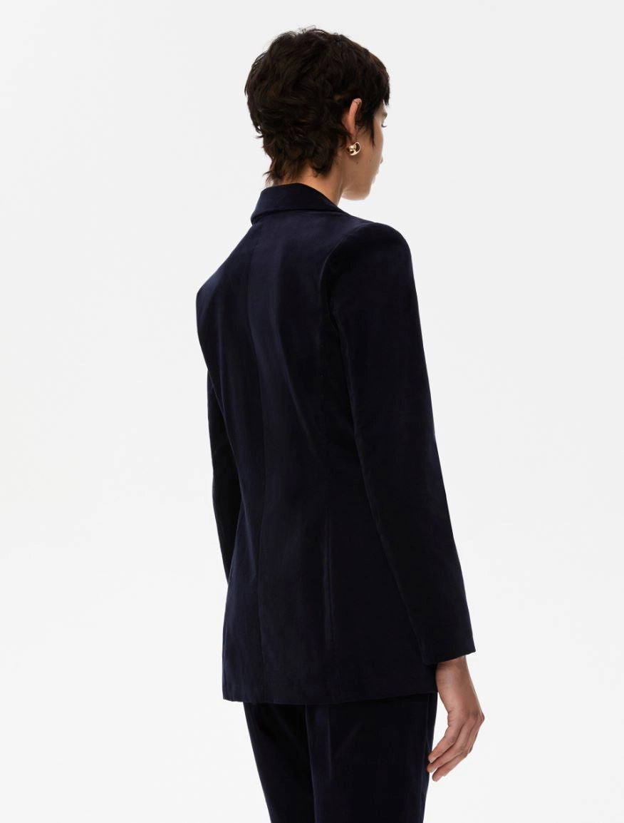 velvetjacket2.webp