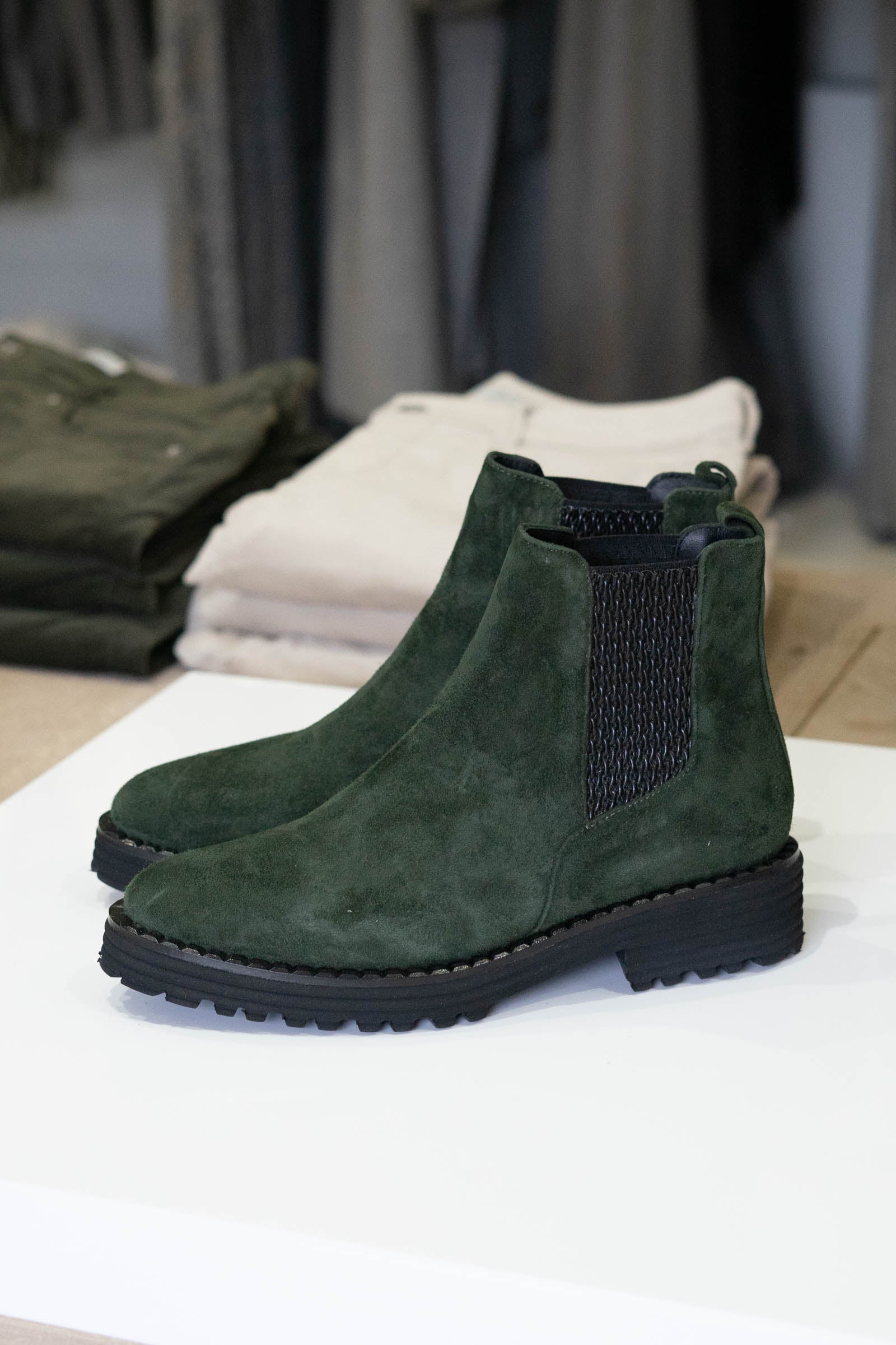 Fashion sneaker clearance boots