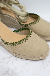Comin Sand Wedges